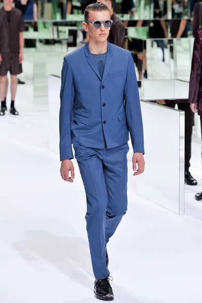 Look 36
